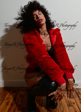 Kesha  TRS_6144