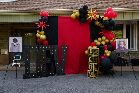 Devens promTRC_2853