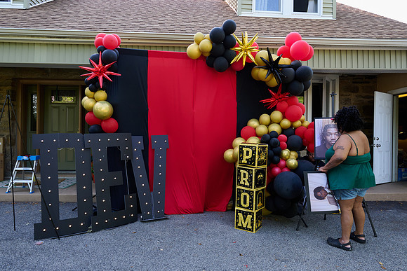 Devens promTRC_2846