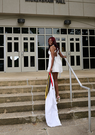 Leah and OJ Grad TRC_4118