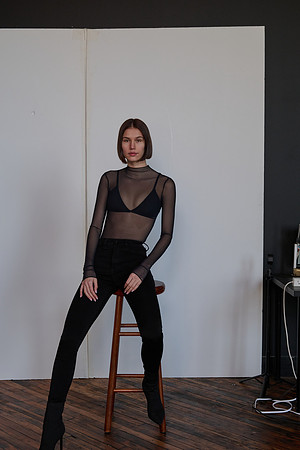 Lauryn 0048